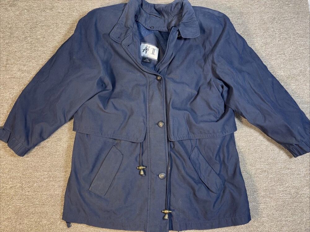American Bazaar Winter Coat Women’s Blue Mid-length Medium